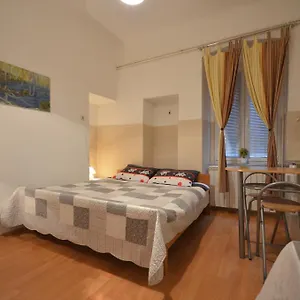 apartment-porto-baross.primorje-gorskikotar.com/