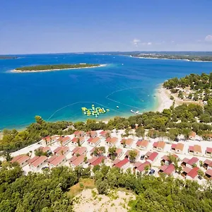 apartments-dina.pula-hotels.org/